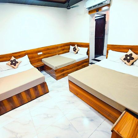 Hotel Om Palace Near Mahakal Mandir Ujjain Luaran gambar